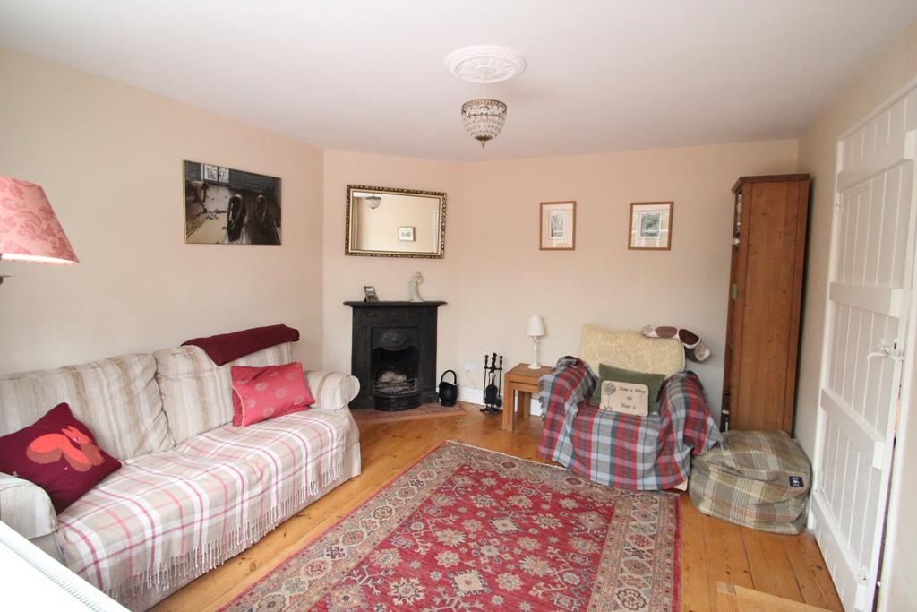 3 Bedroom Sold For Sale In Victoria Cottages Carriers Road