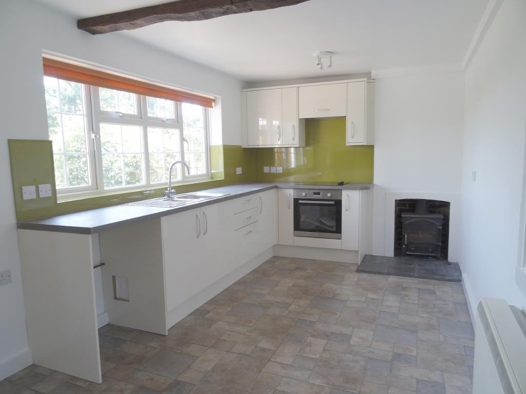 2 Bedroom End Terraced To Let In Silverhill Cottages Hurst Green
