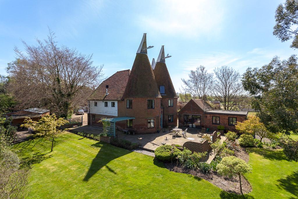 8 Bedroom Sold For Sale in Collier Street, Tonbridge, Kent, TN12 9SB