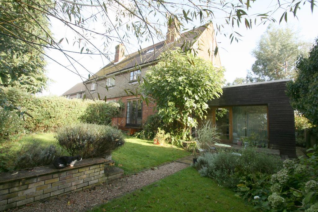 Shearnfold, Church Road, Kilndown, Kent, TN17 2SE