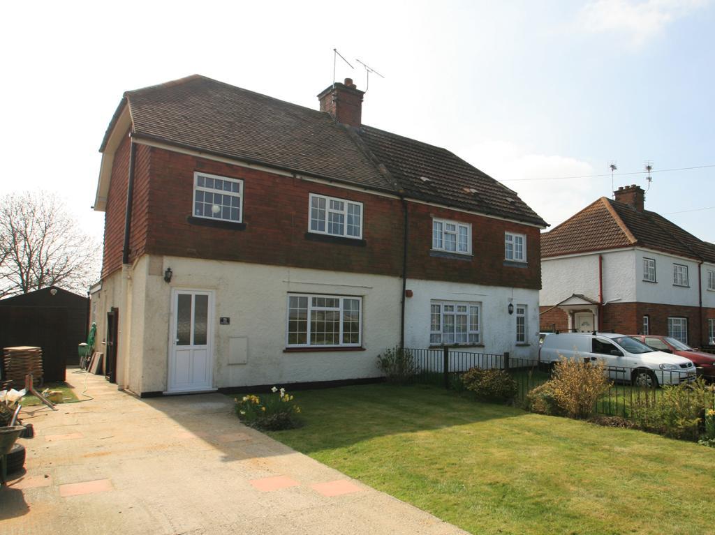 2 Bedroom Attached To Let in Castweazle, Rolvenden Road, Tenterden