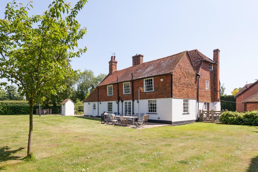 5 Bedroom Detached For Sale in Sheephurst Lane, Marden, Kent, TN12 9NT