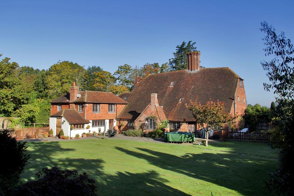 7 Bedroom Sold For Sale in Sissinghurst Road, Biddenden, Kent, TN27 8EX