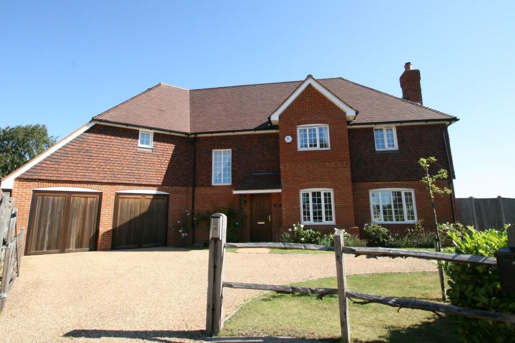 Santers Court, Gills Green, Hawkhurst, Kent, TN18 5EQ