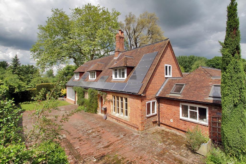 4 Bedroom Sold For Sale in North Road, Goudhurst, Goudhurst, Kent, TN17