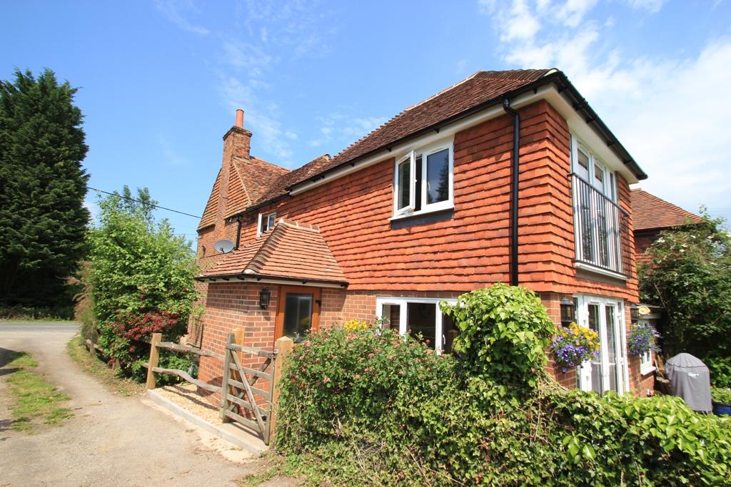 3 Bedroom Sold For Sale in Ashtree Cottages, Goudhurst Road, Marden