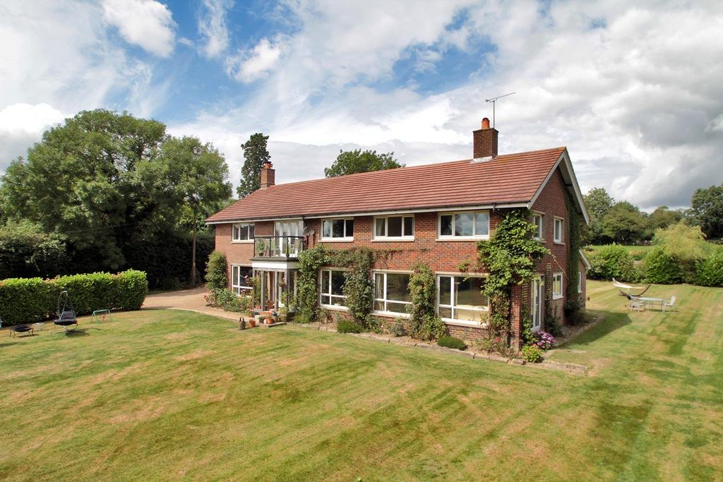 Frittenden Road, Staplehurst, Kent, TN12 0DH