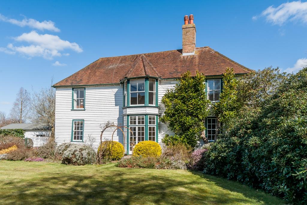 6 Bedroom Sold For Sale in Moor Hill, Hawkhurst, Kent, TN18 4NY