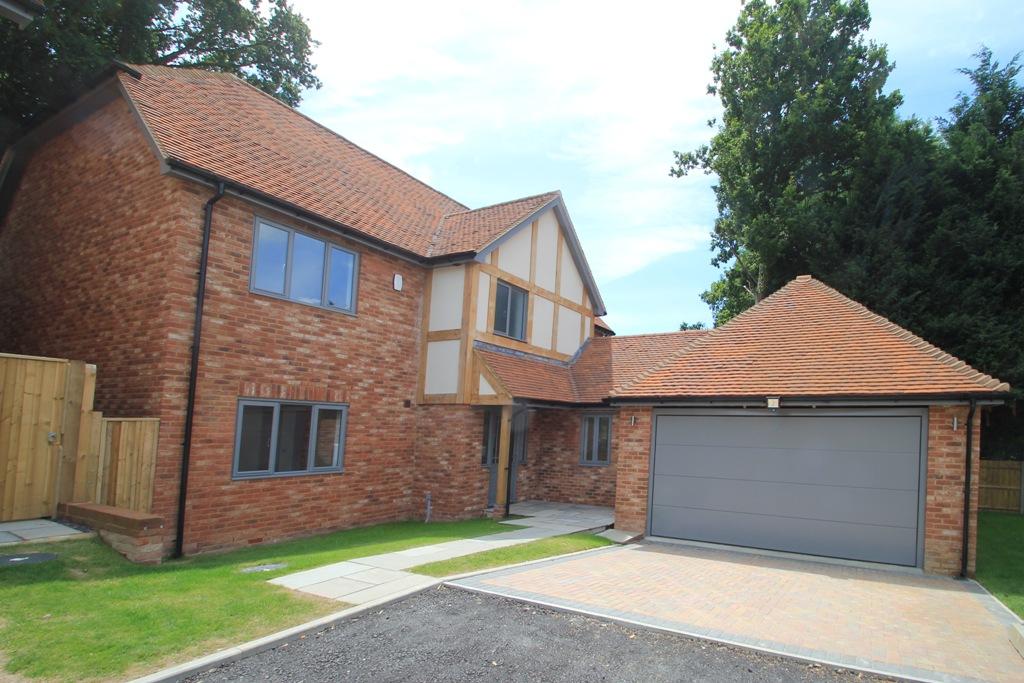 Cedar Close, Northiam, East Sussex, TN31 6PL