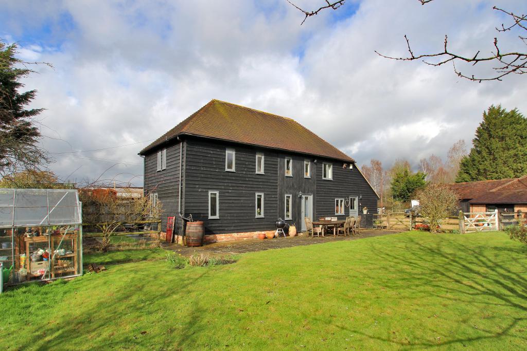 4 Bedroom Sold For Sale in Clapper Lane, Staplehurst, Kent, TN12 0JW