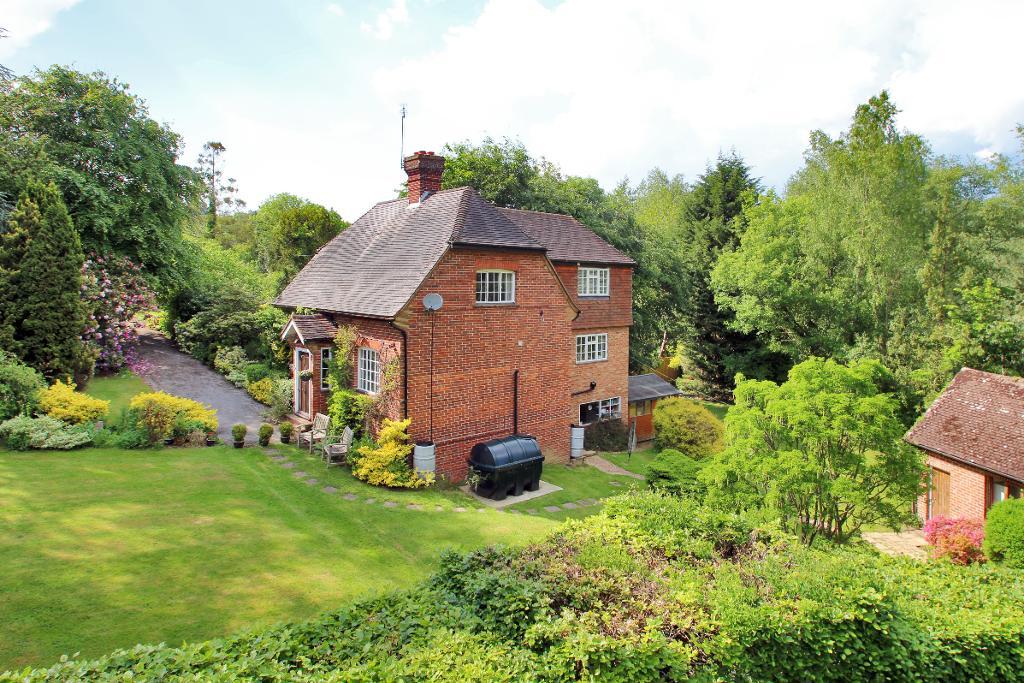 Friezley Lane, Cranbrook, Kent, TN17 2LL