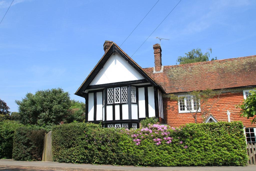 Laurel Cottages, The Street, Benenden, Kent, TN17 4BZ