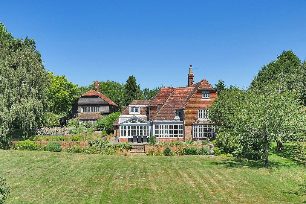 Cranbrook Road, Goudhurst, Kent, TN17 2NX