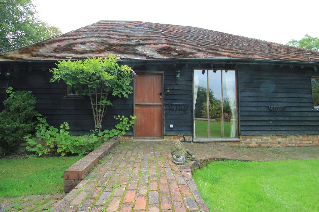 Nimrod Hall Farm, Sissinghurst Road, Biddenden, TN27 8EU