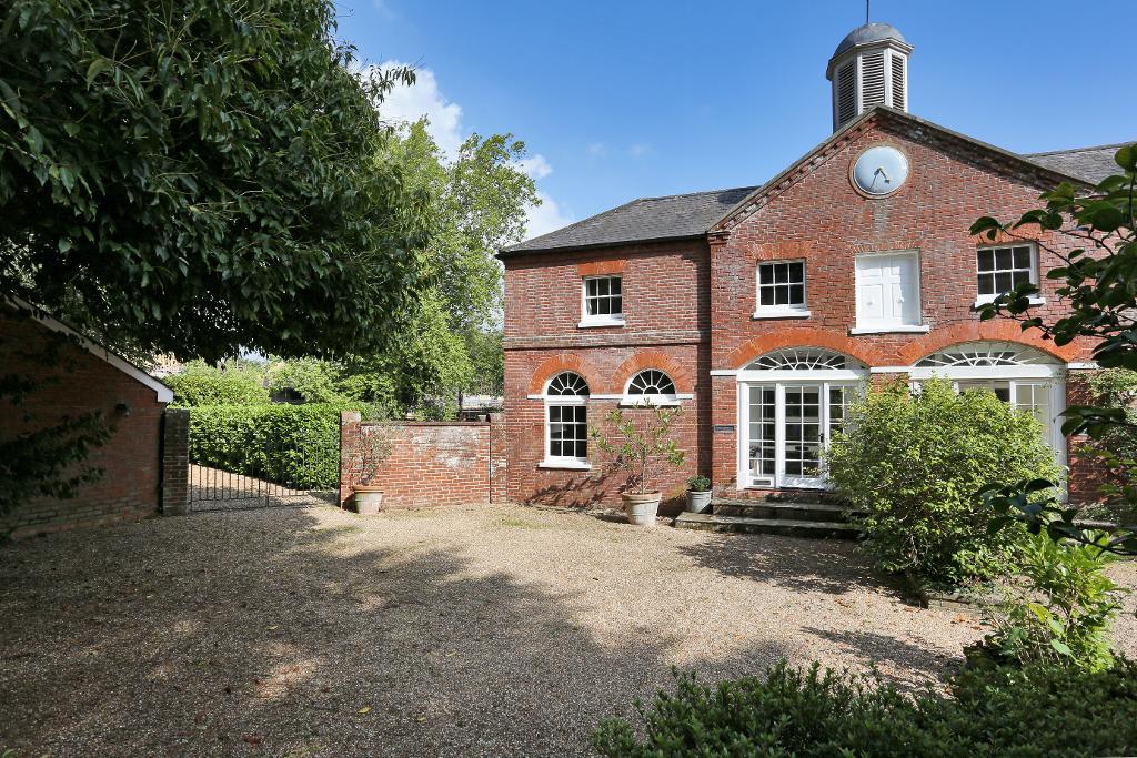 Rye Road, Hawkhurst, Kent, TN18 5DA