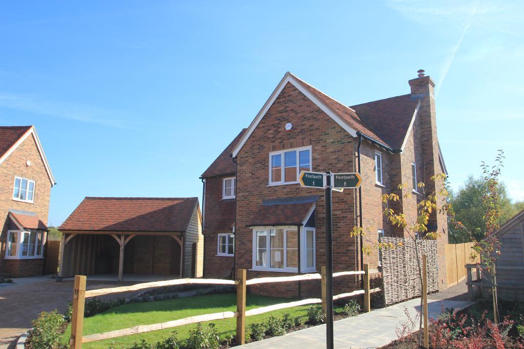 Fishers Road, Staplehurst, Kent, TN12 0DD