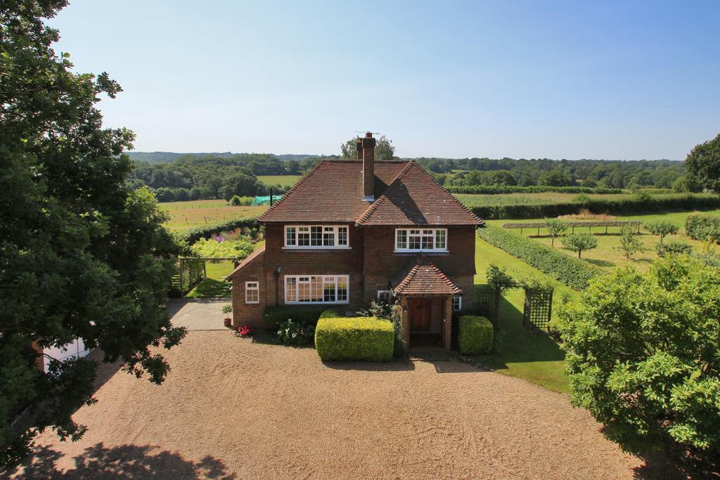 Biddenden Road, Sissinghurst, Kent, TN17 2AB