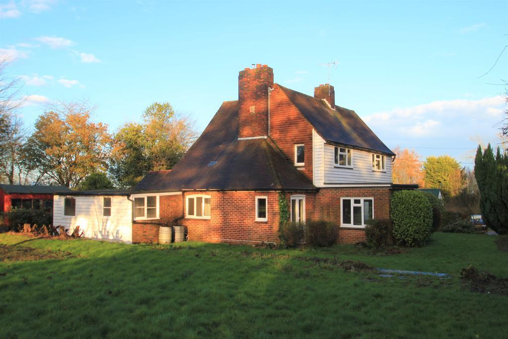 Turnden Road, Cranbrook, Kent, TN17 2QL