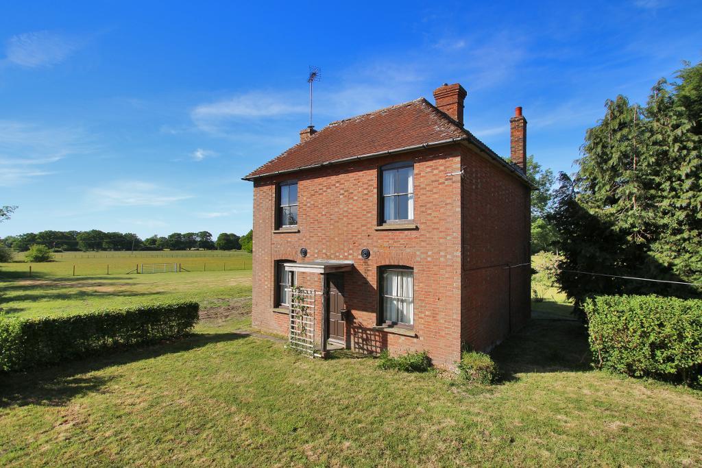 8 Bedroom Detached For Sale in Bethersden Road, Bethersden, Kent, TN26