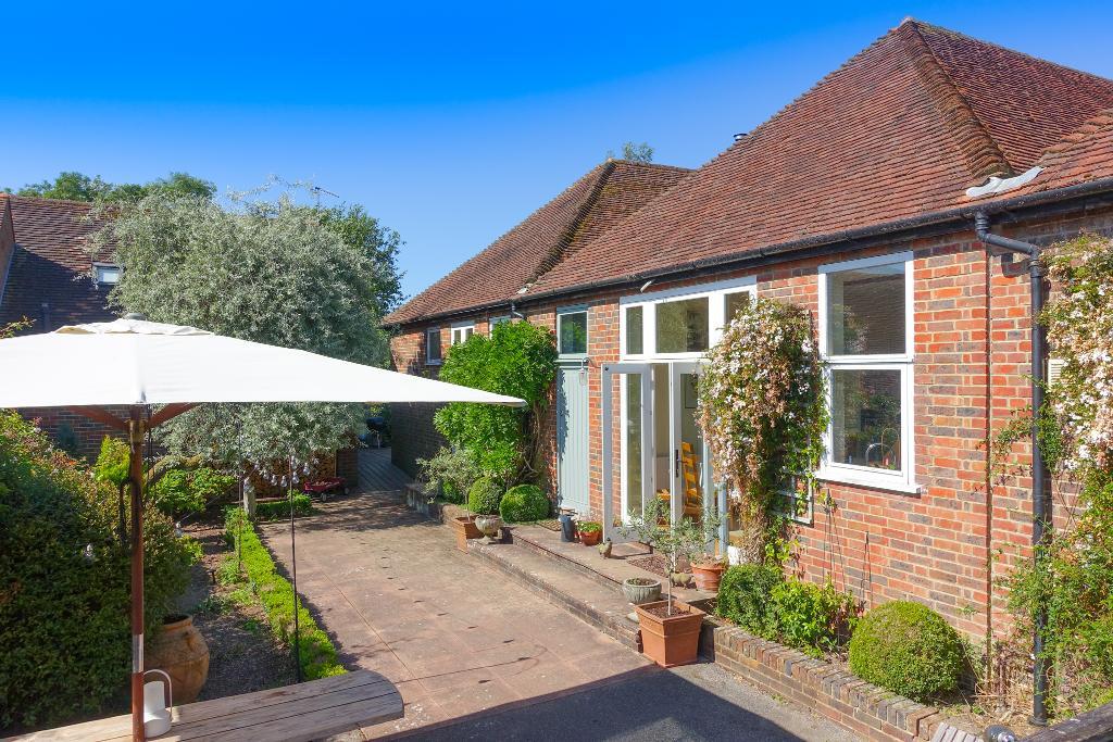 Bokes Farm, Horns Hill, Hawkhurst, Kent, TN18 4XG