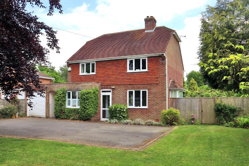 The Common, Cranbrook, Kent, TN17 2HT