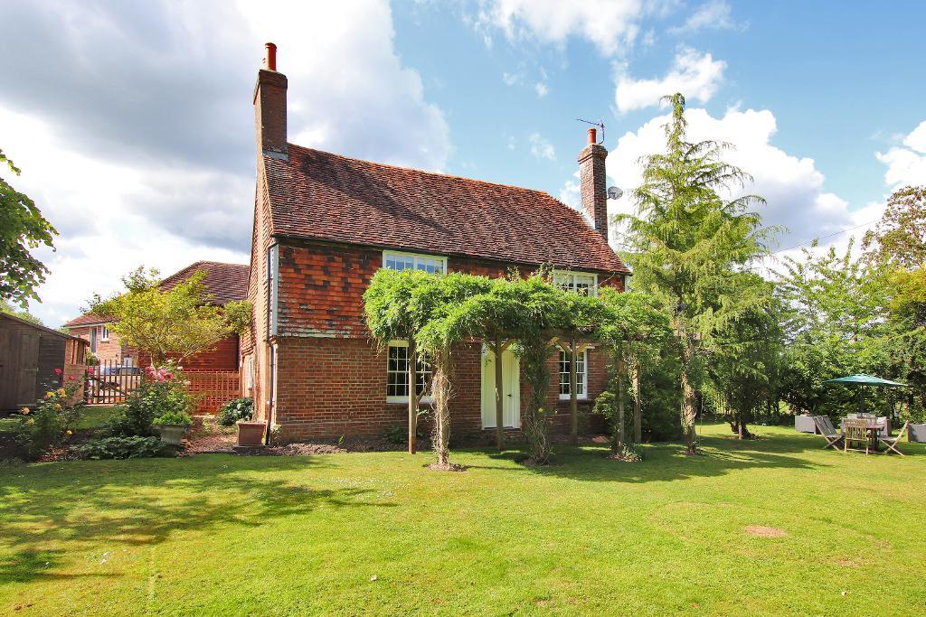 5 Bedroom Sold For Sale in Bedgebury Road, Goudhurst, Kent, TN17 2QY