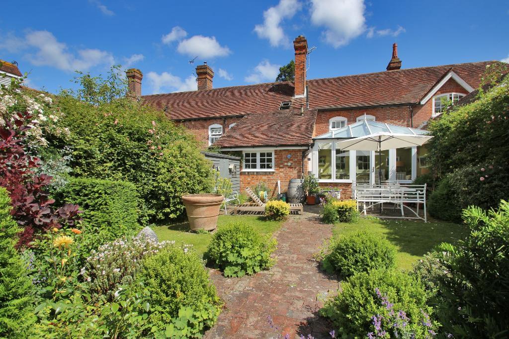 3 Bedroom Attached Home For Sale in Home Farm, Water Lane, Hawkhurst