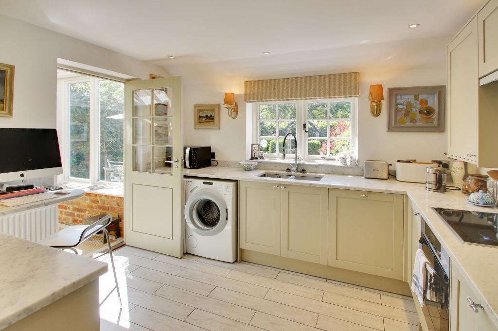 3 Bedroom Attached Home For Sale in Home Farm, Water Lane, Hawkhurst