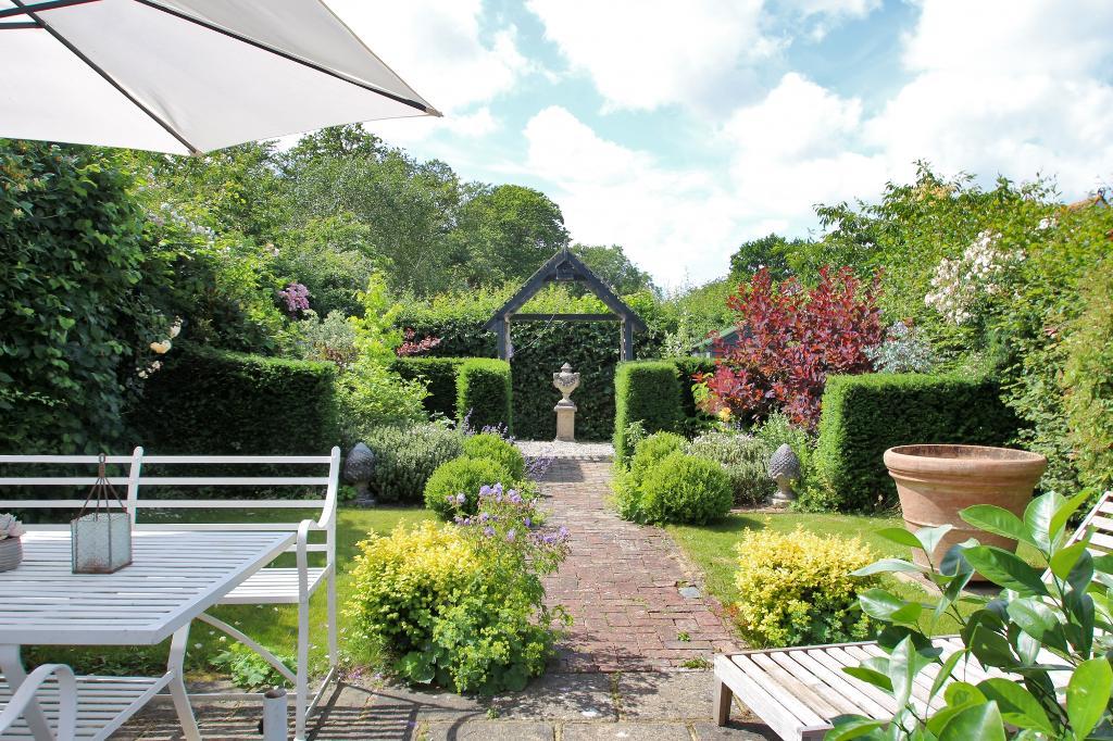 3 Bedroom Attached Home For Sale in Home Farm, Water Lane, Hawkhurst