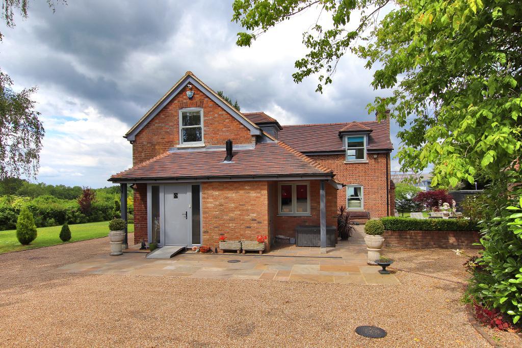 Goudhurst Road, Cranbrook, TN17 2LG
