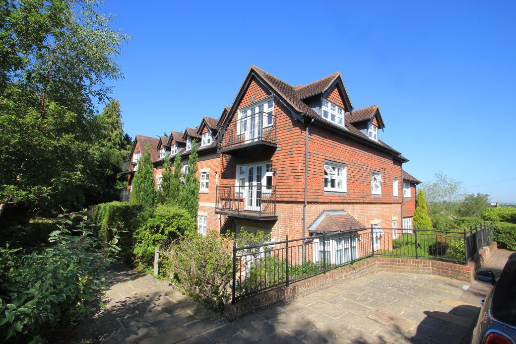 Greenwood Court, Tunbridge Wells, Kent, TN2 5GY