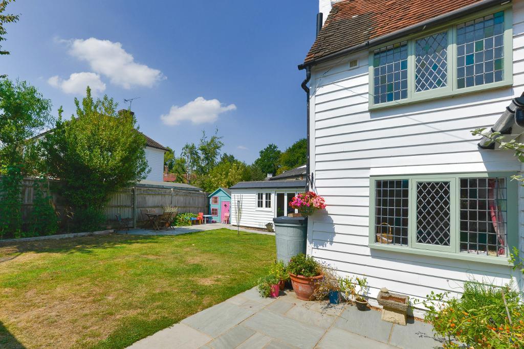 3 Bedroom Sold For Sale in Back Road, Sandhurst, Kent, TN18 5JS