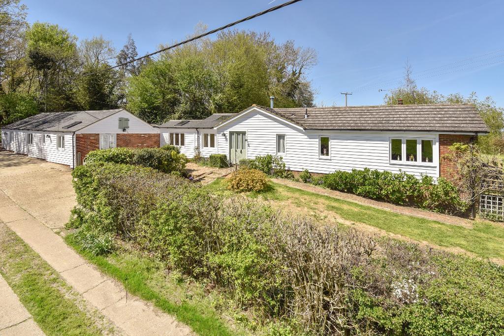 Lomas Lane, Sandhurst, Kent, TN18 5PT