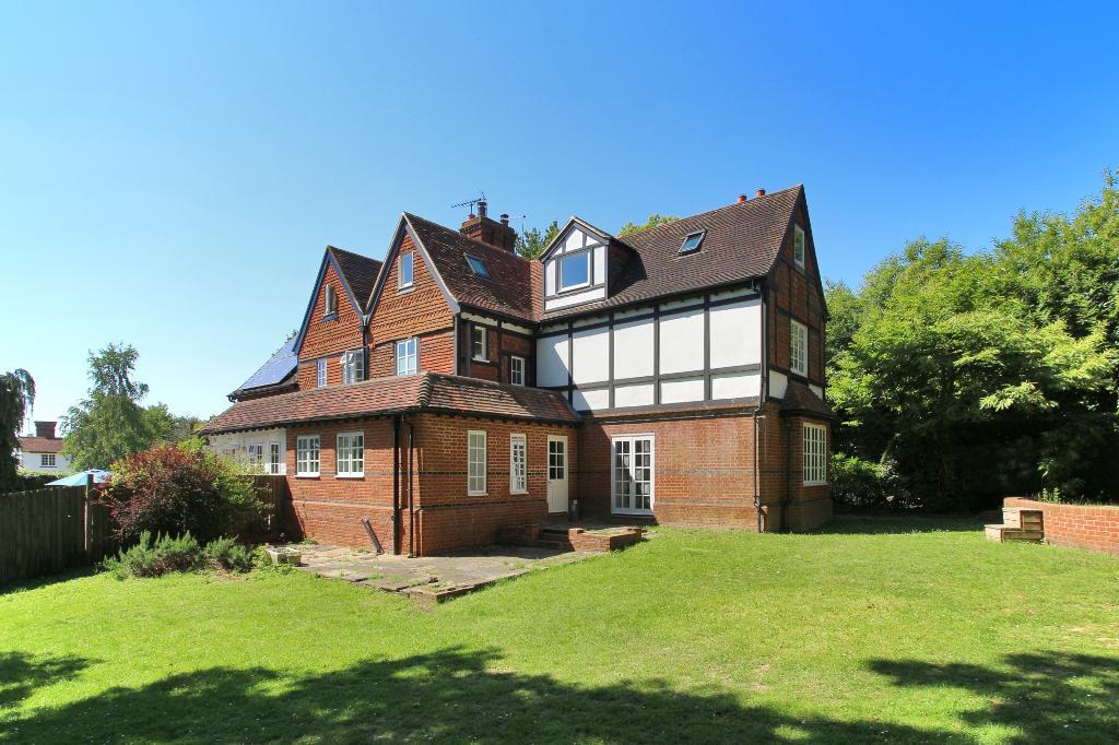 Woodcock Lane, Iden Green, Benenden, Kent, TN17 4HT