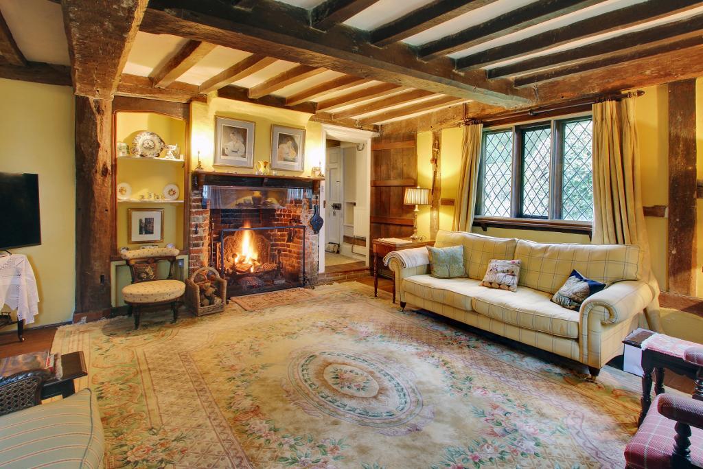 5 Bedroom Detached Home For Sale in Water Lane, Hawkhurst, Kent, TN18 5DE Estate and Letting