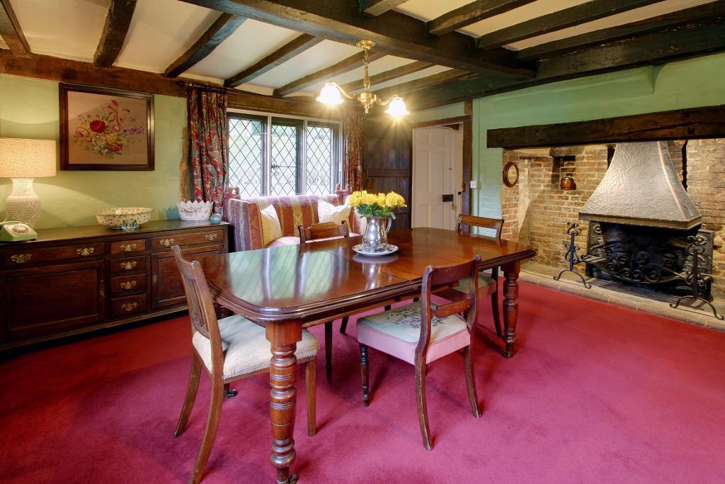 5 Bedroom Sold For Sale in Water Lane, Hawkhurst, Kent, TN18 5DE Estate and Letting Agents in