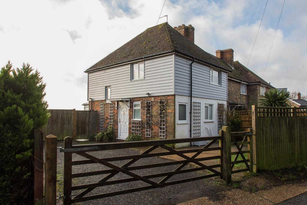 Balcombes Cottages, Balcombes Lane, Goudhurst, Kent, TN17 1AZ