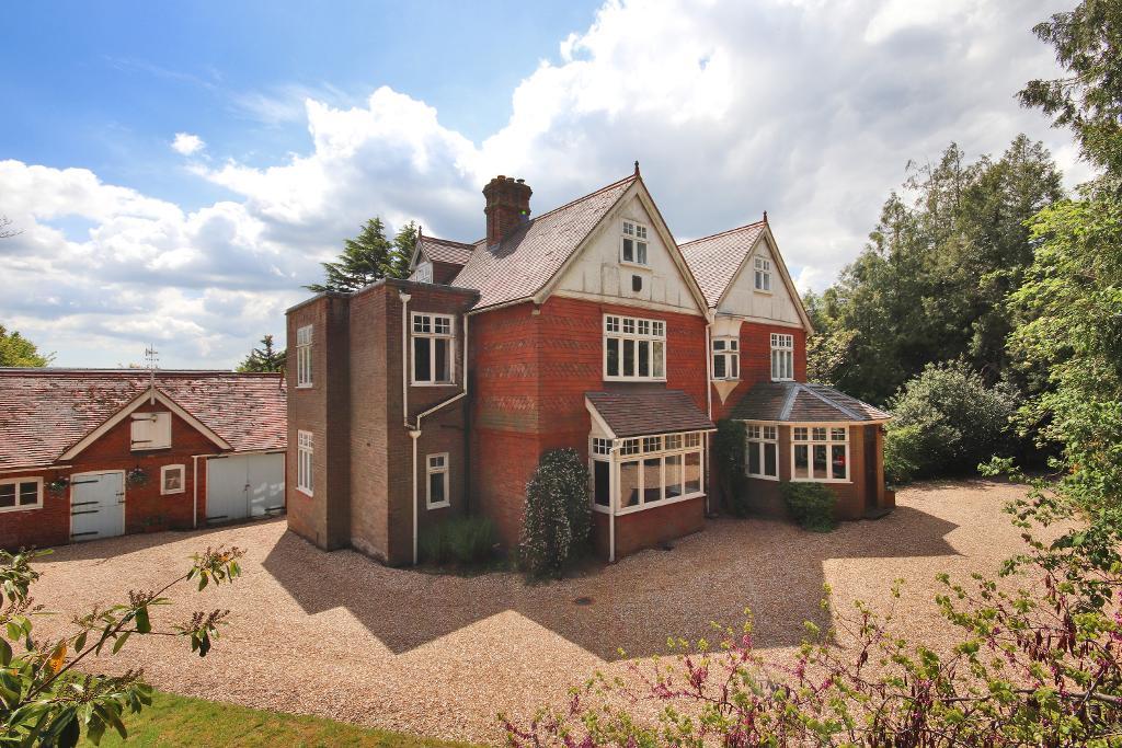 Hartley Road, Hartley, Cranbrook, Kent, TN17 3QX