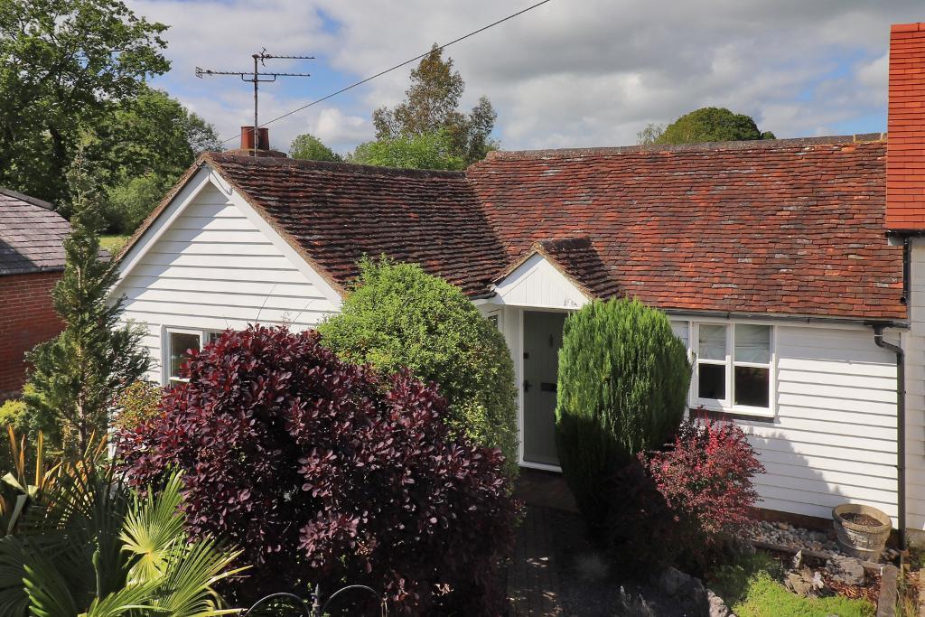 Rye Road, Sandhurst, Kent, TN18 5JQ
