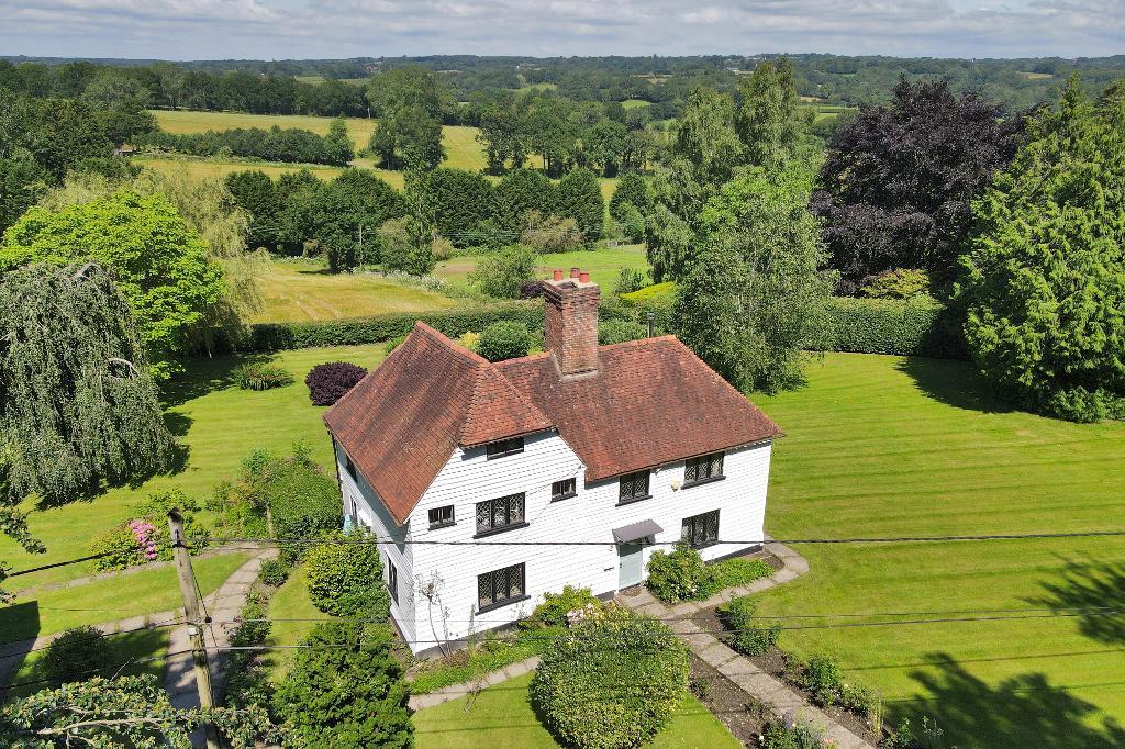 5 Bedroom Sold For Sale in Water Lane, Hawkhurst, Kent, TN18 5DE Estate and Letting Agents in