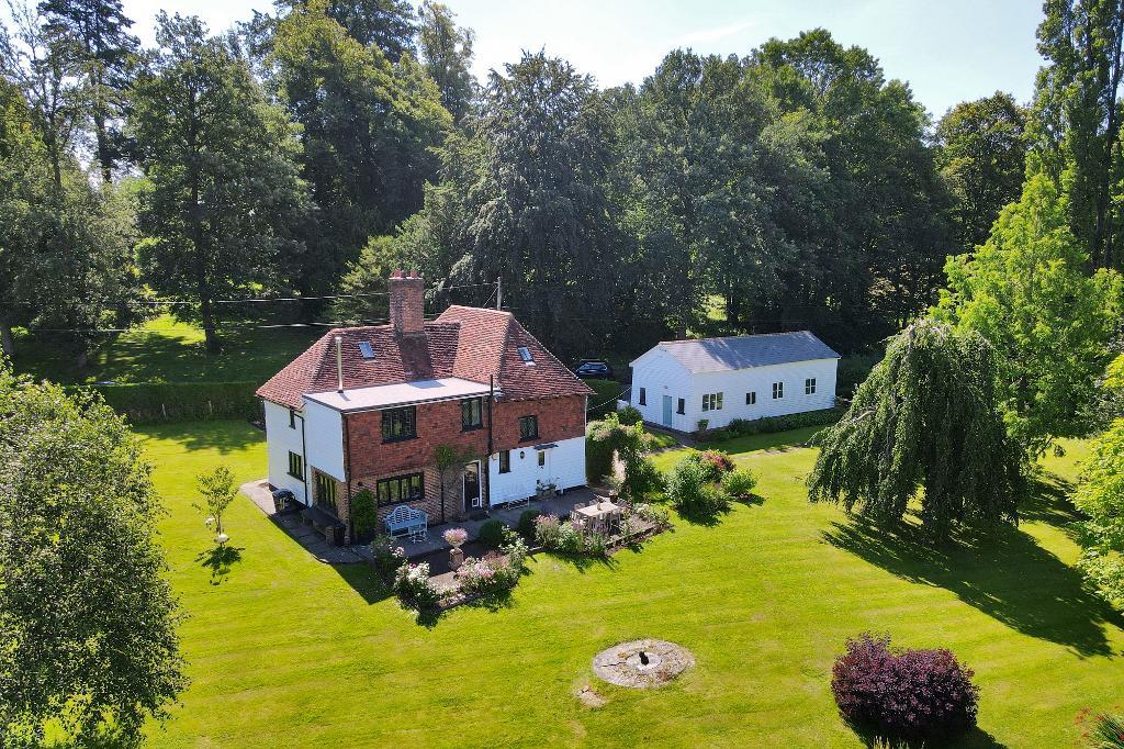 5 Bedroom Sold For Sale in Water Lane, Hawkhurst, Kent, TN18 5DE Estate and Letting Agents in