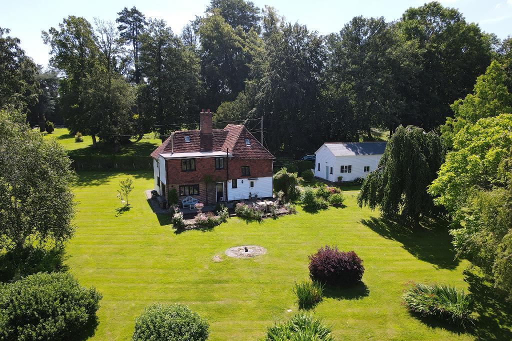 5 Bedroom Sold For Sale in Water Lane, Hawkhurst, Kent, TN18 5DE Estate and Letting Agents in