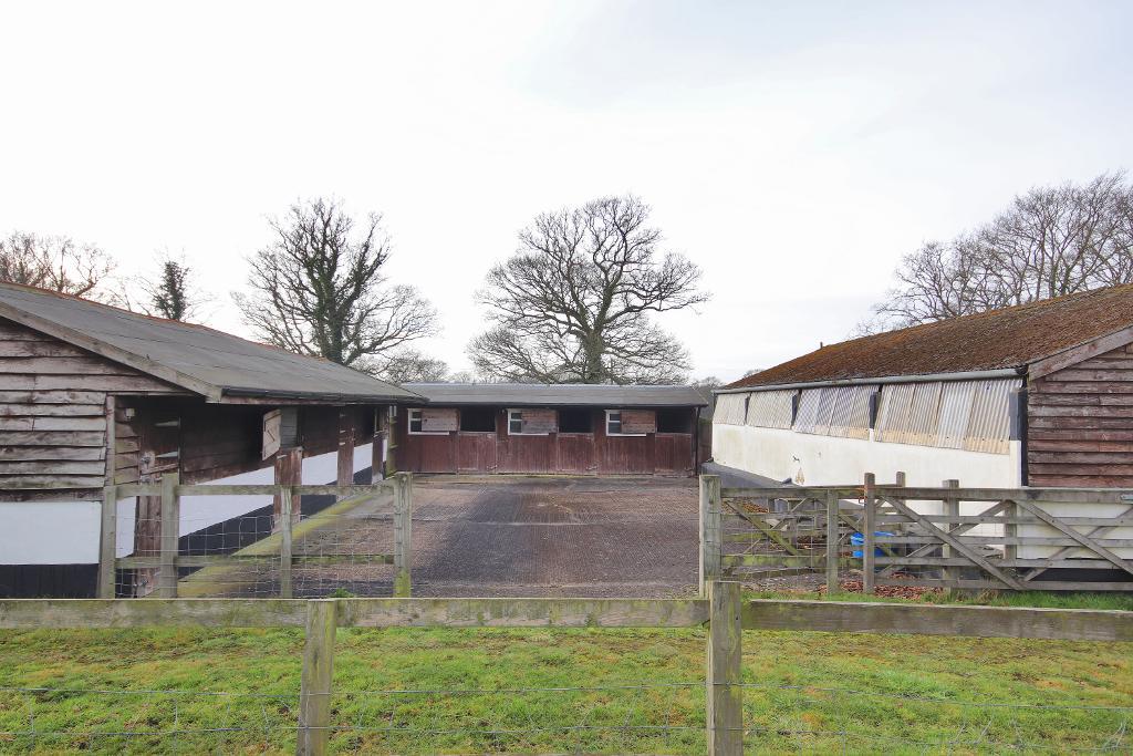 4 Bedroom Sold For Sale in Mundy Bois Road, Egerton, Kent, TN27 9EU Estate and Letting Agents