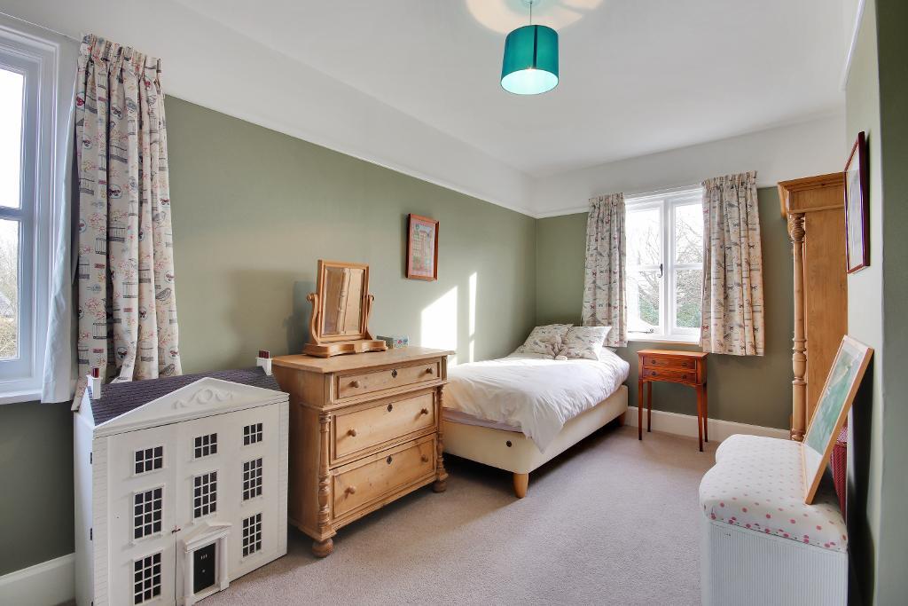 4 Bedroom Sold For Sale in Mundy Bois Road, Egerton, Kent, TN27 9EU Estate and Letting Agents