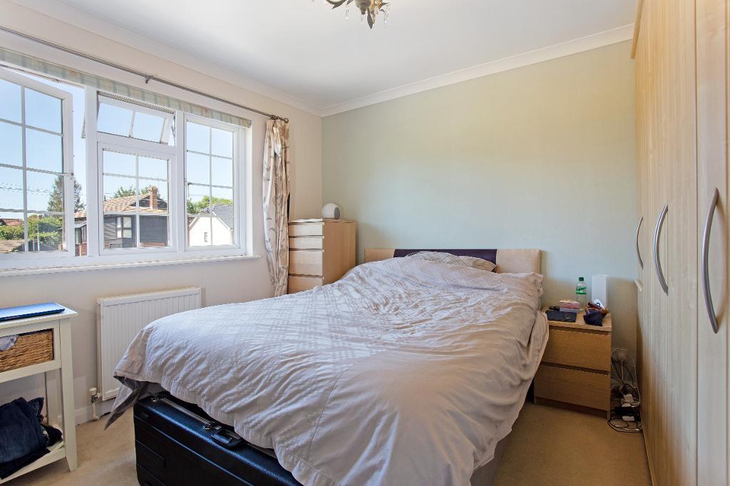 4 Bedroom Detached Home For Sale in Dorothy Avenue, Cranbrook, Kent