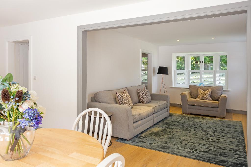 4 Bedroom Detached Home For Sale in Talbot Road, Hawkhurst, Kent, TN18