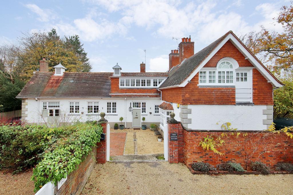 Ballards Hill, Goudhurst, Kent, TN17 1JS