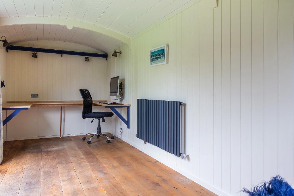 5 Bedroom Detached Home For Sale in Tenterden Road, Cranbrook, Kent