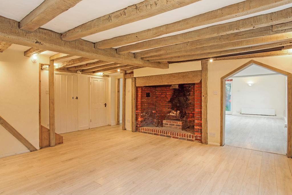 5 Bedroom Detached Home For Sale in Tenterden Road, Cranbrook, Kent