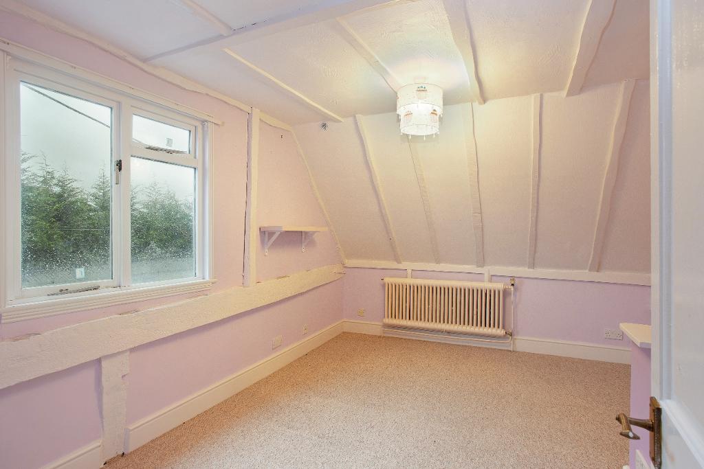 5 Bedroom Detached Home For Sale in Tenterden Road, Cranbrook, Kent